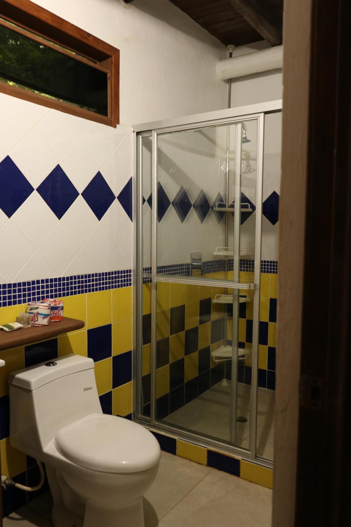 Hotel Salvador Gaviota Livingston Ngoại thất bức ảnh