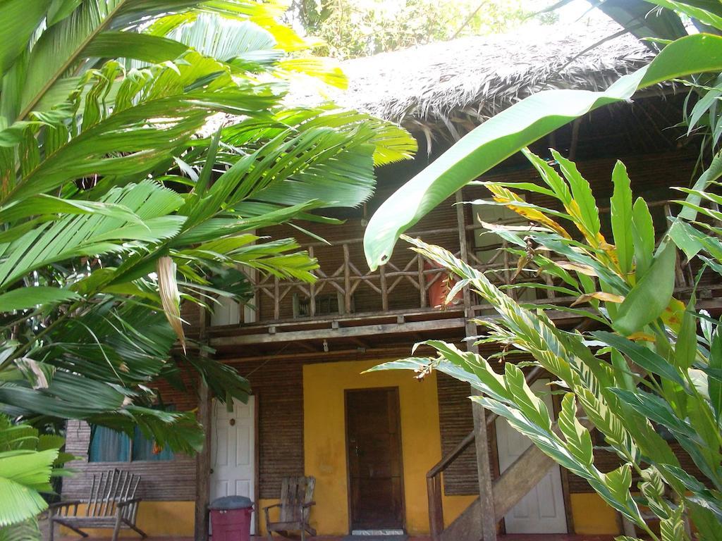 Hotel Salvador Gaviota Livingston Ngoại thất bức ảnh